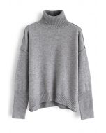 Suéter básico de punto con cuello vuelto de tacto suave en gris